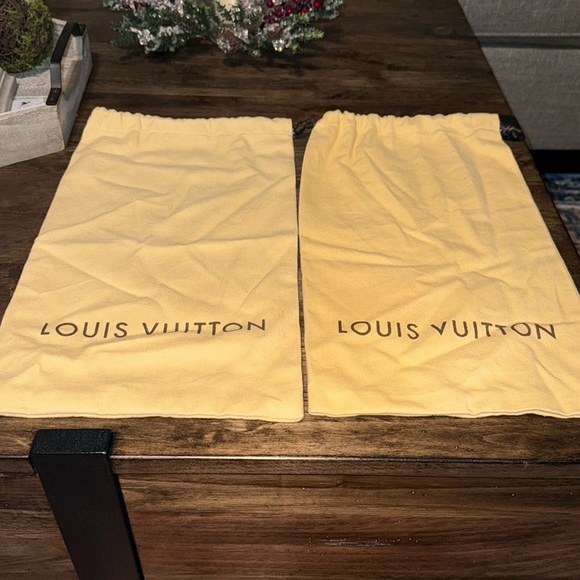 LV Louis Vuitton Authentic Designer Drawstring Shoe Dustbag Set of 2 Unisex - Picture 3 of 17